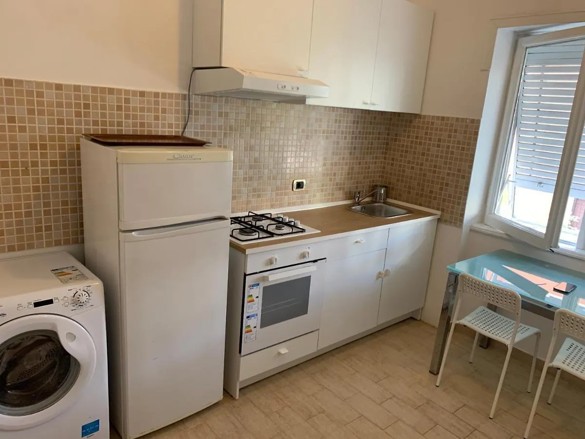 Guest house Bella Roma - Ee Hotel