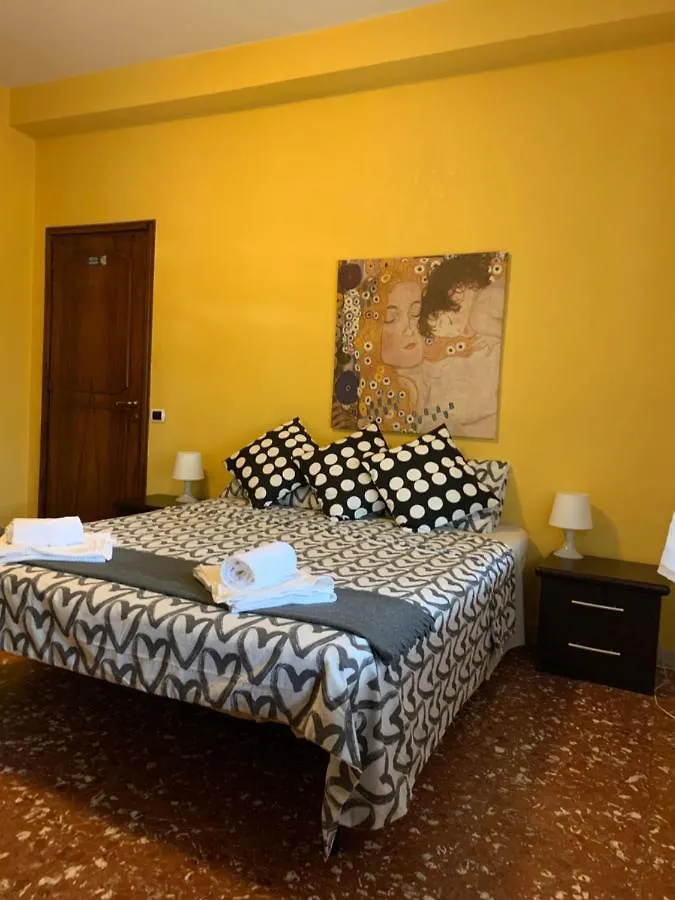 Bella Roma - Ee Hotel Rome
