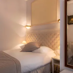 Princesse Caroline Hotell Paris