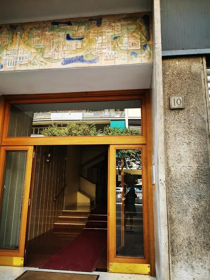 Guest house Bella Roma - Ee Hotel
